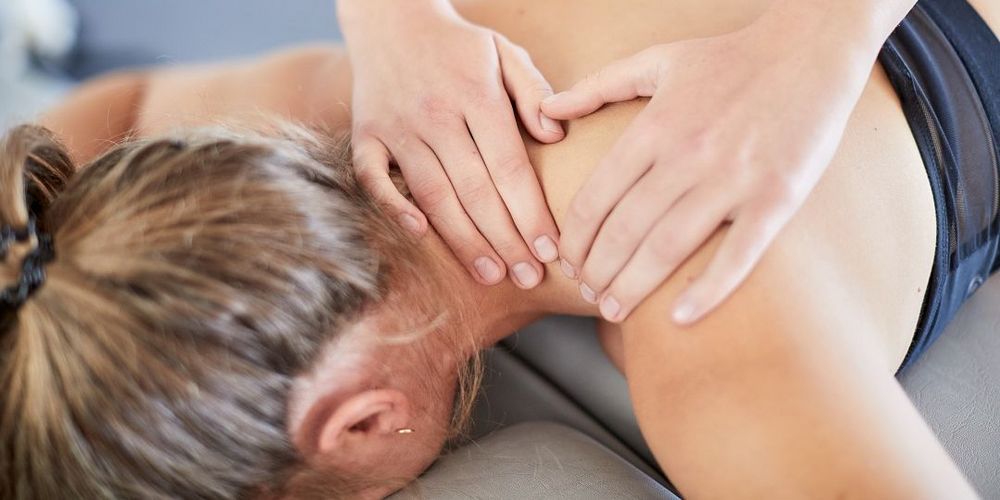 Nackenmassage auf der Privatstation